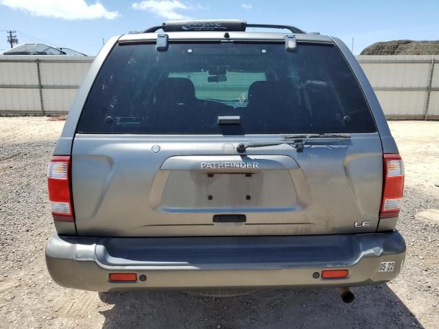 2004 Nissan Pathfinder LE