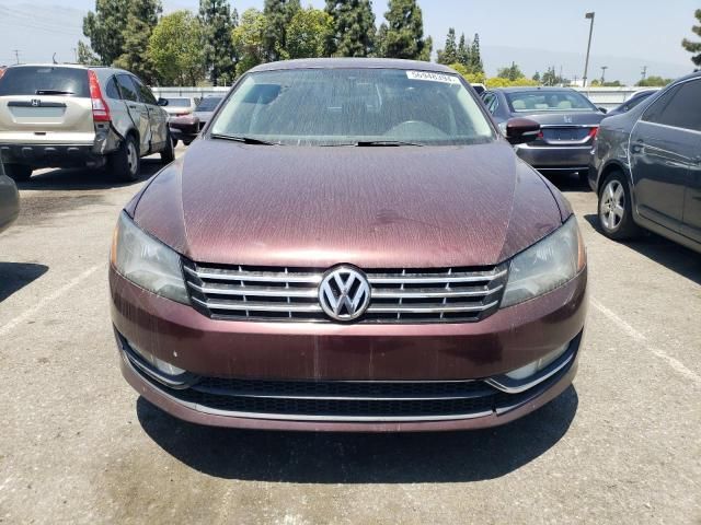 2012 Volkswagen Passat SEL