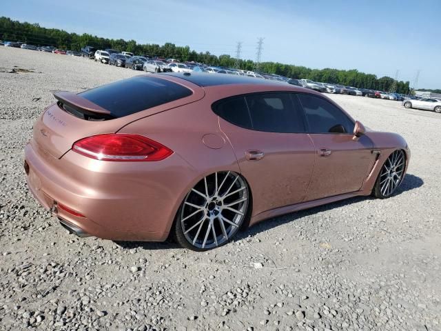 2014 Porsche Panamera 2