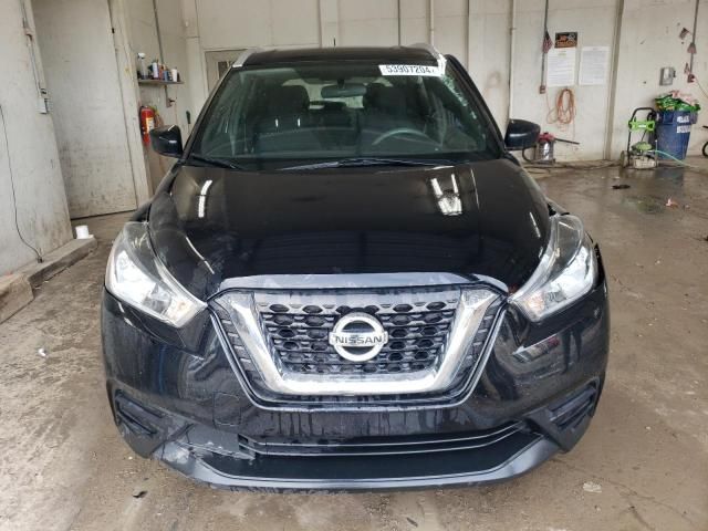 2018 Nissan Kicks S