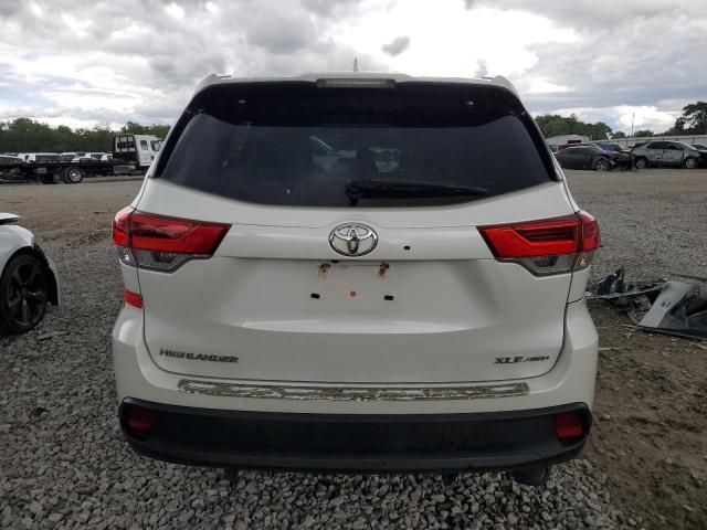 2019 Toyota Highlander SE