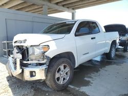 Vehiculos salvage en venta de Copart West Palm Beach, FL: 2019 Toyota Tundra Double Cab SR/SR5