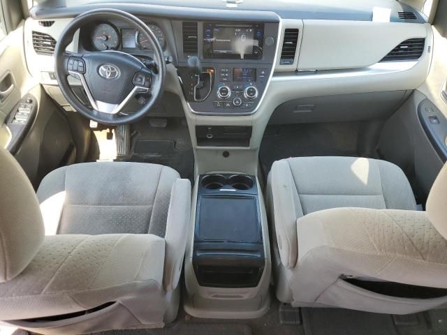 2015 Toyota Sienna LE