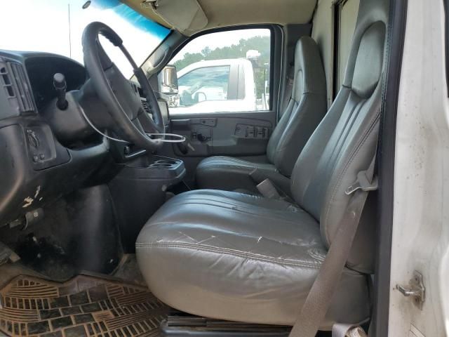 2007 GMC Savana Cutaway G3500