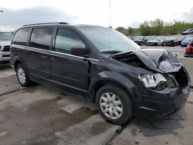 2009 Chrysler Town & Country LX