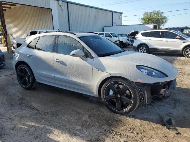 2020 Porsche Macan Turbo