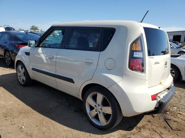 2010 KIA Soul +