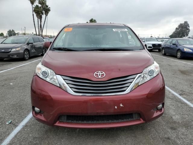 2014 Toyota Sienna XLE