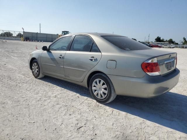 2005 Toyota Camry LE