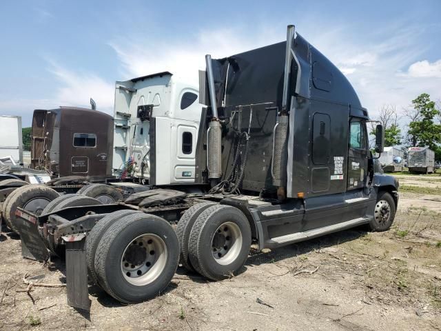 2007 Freightliner Conventional ST120