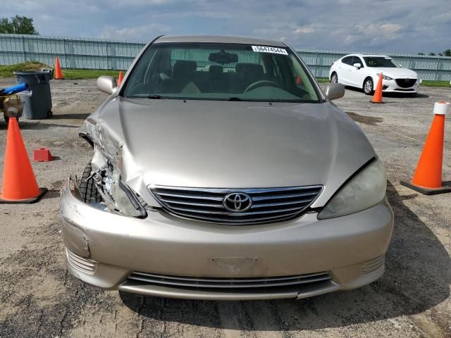 2005 Toyota Camry LE