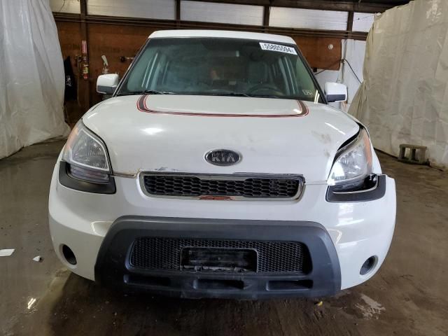 2010 KIA Soul +