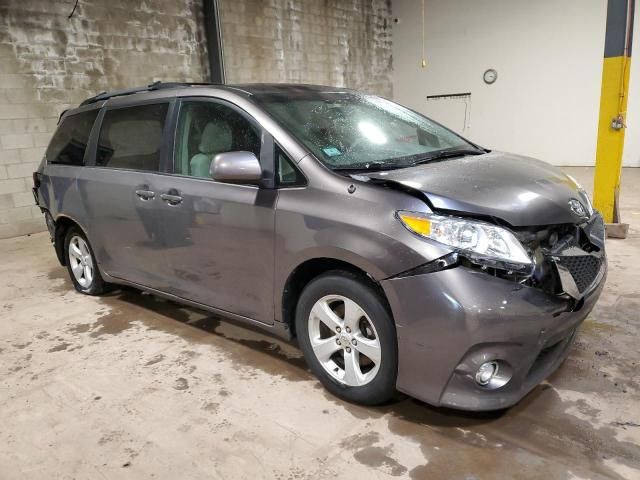 2012 Toyota Sienna LE