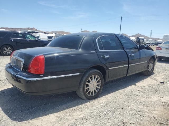 2007 Lincoln Town Car Signature