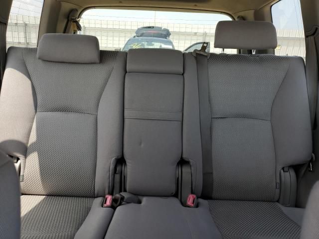 2004 Toyota Highlander Base