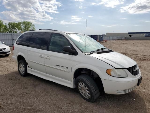 2003 Chrysler Town & Country LX