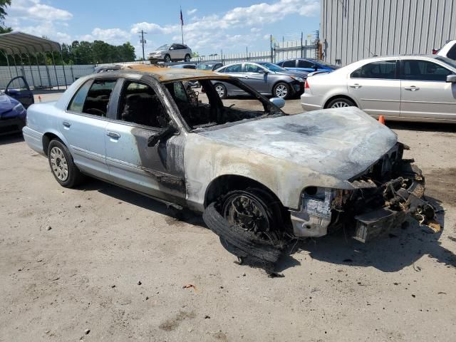 2003 Ford Crown Victoria