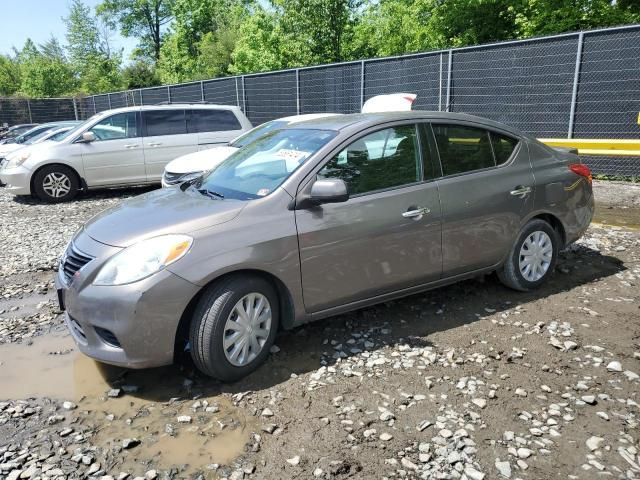 2014 Nissan Versa S