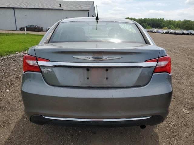 2013 Chrysler 200 Touring