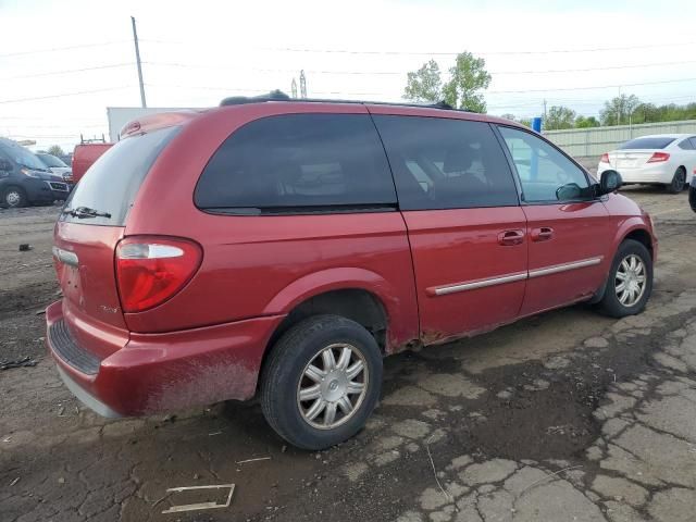 2005 Chrysler Town & Country Touring