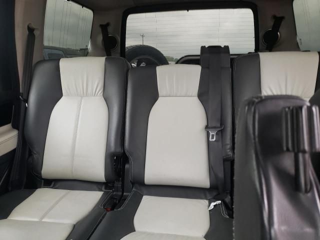 2014 Land Rover LR4 HSE Luxury