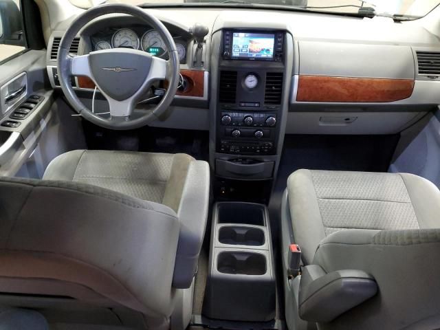 2008 Chrysler Town & Country Touring