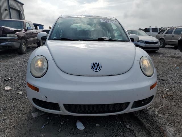 2010 Volkswagen New Beetle