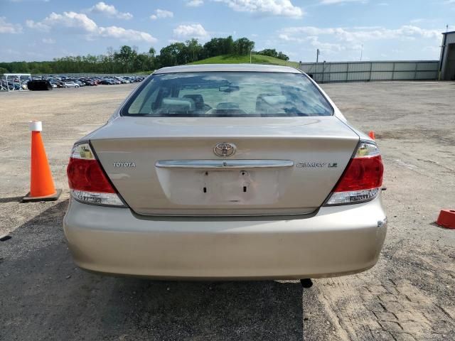 2005 Toyota Camry LE