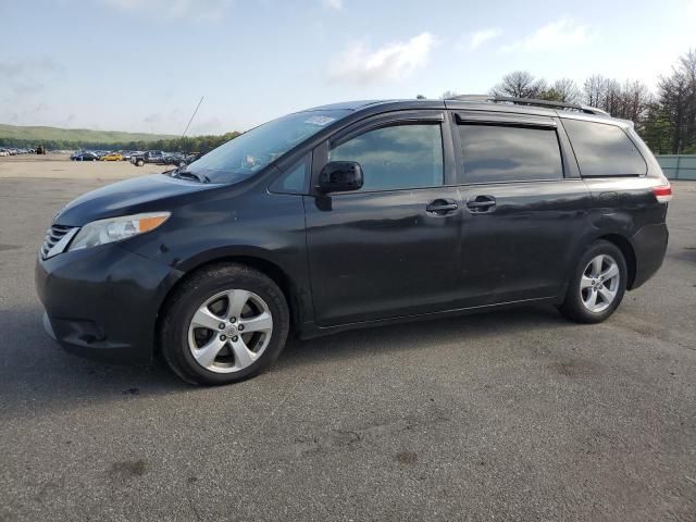 2012 Toyota Sienna LE