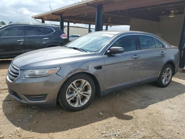 2014 Ford Taurus SEL