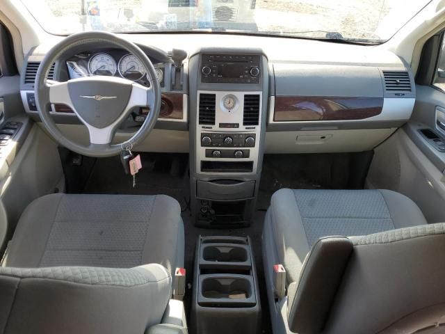 2010 Chrysler Town & Country Touring