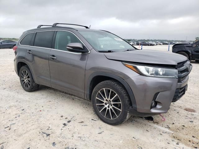 2018 Toyota Highlander SE