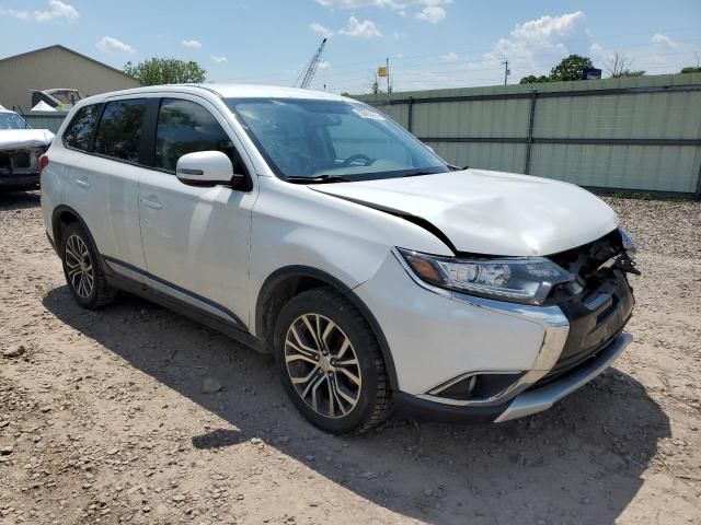 2016 Mitsubishi Outlander SE