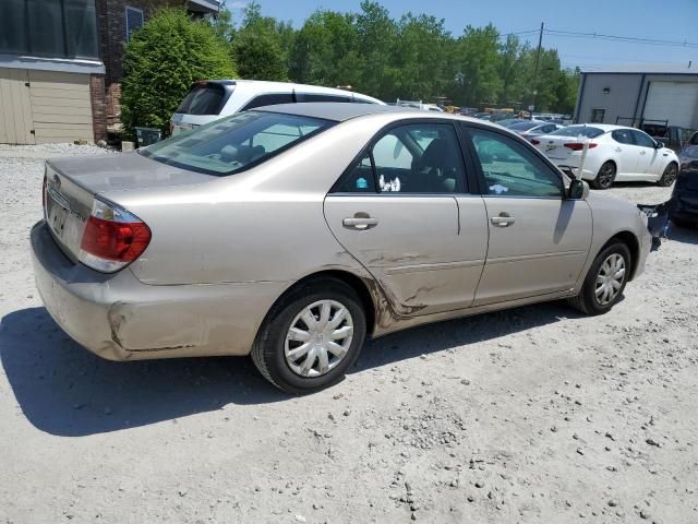 2005 Toyota Camry LE