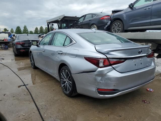 2022 Lexus ES 300H Base