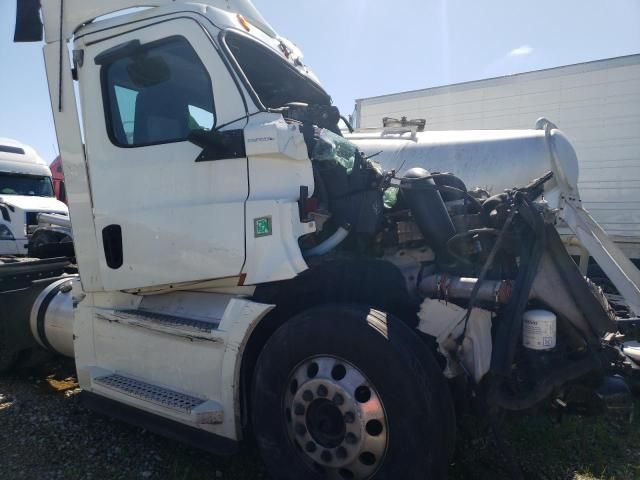 2018 Freightliner Cascadia 126