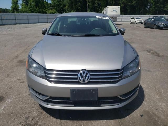 2013 Volkswagen Passat S