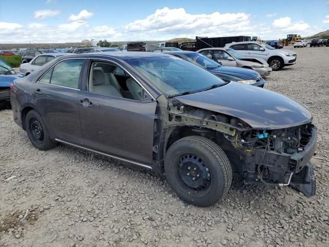 2014 Toyota Camry Hybrid