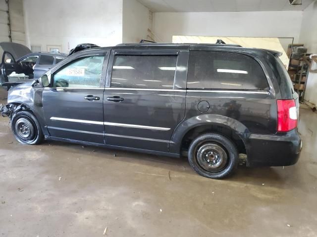 2013 Chrysler Town & Country Touring