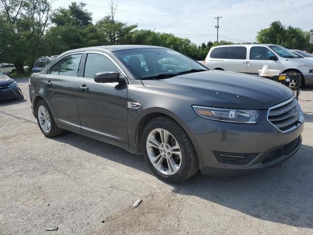 2018 Ford Taurus SEL