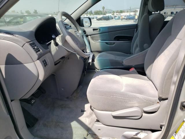 2006 Toyota Sienna CE