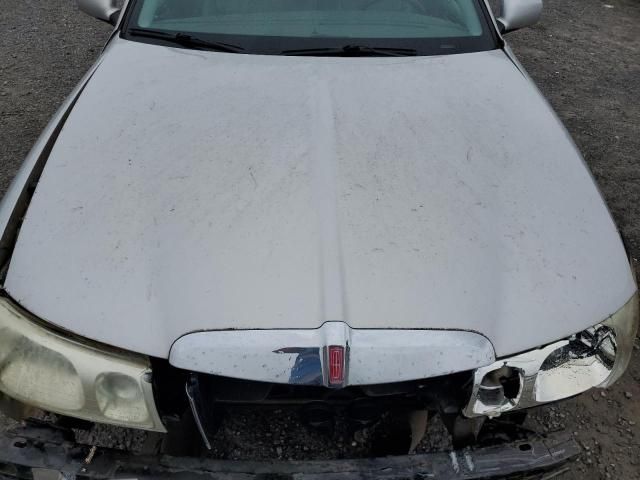 2001 Lincoln Town Car Executive