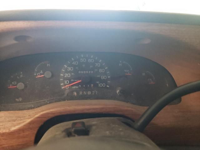 1999 Ford Econoline E150 Van