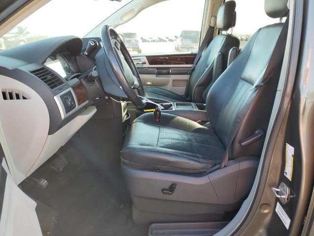 2010 Chrysler Town & Country Touring Plus