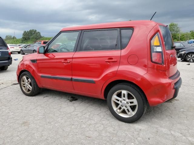 2011 KIA Soul +