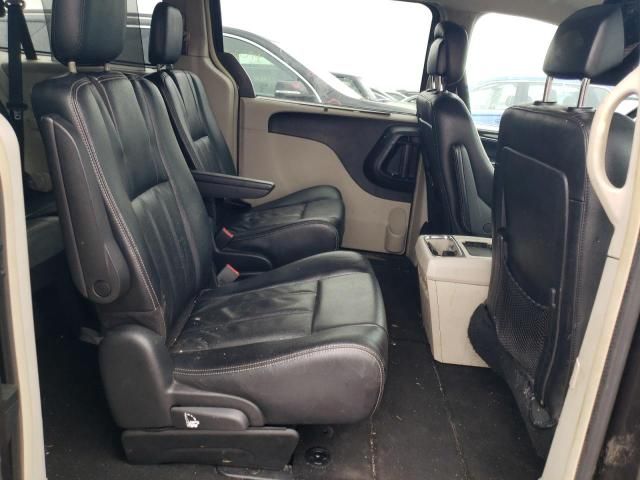 2015 Chrysler Town & Country Touring