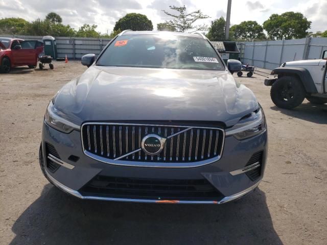 2022 Volvo XC60 B5 Inscription