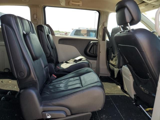 2012 Chrysler Town & Country Touring