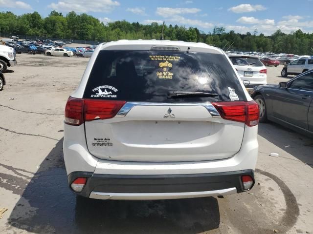 2016 Mitsubishi Outlander SE