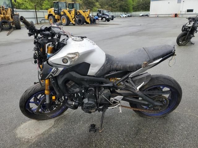 2015 Yamaha FZ09